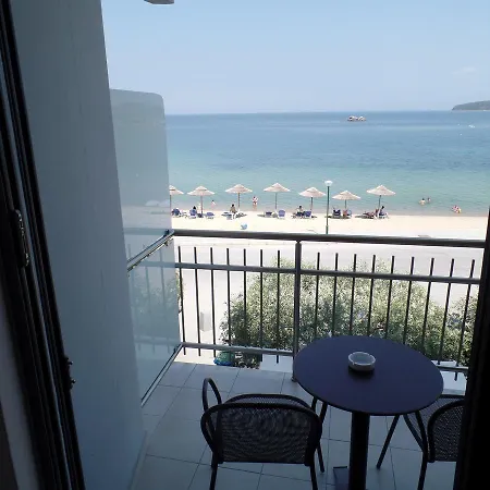 Plage Hotel *