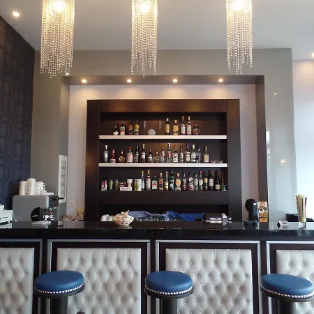 Plage Hotel 호텔 Néa Péramos