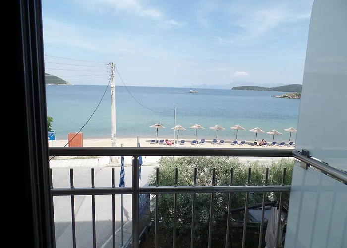 Plage Hotel 호텔 Néa Péramos